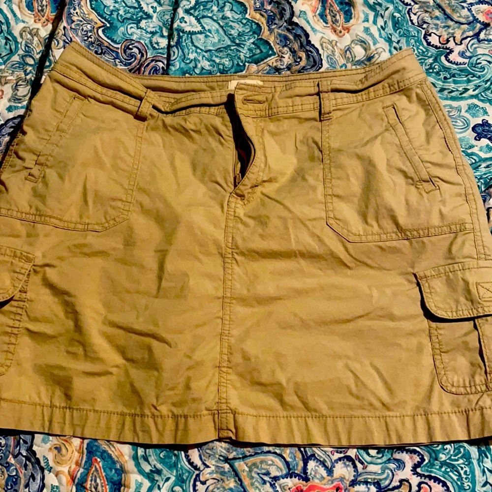 St John’s Bay cargo skort khaki